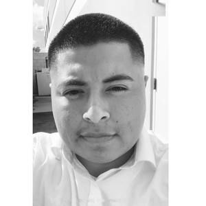 Meet your Posher, Efrain